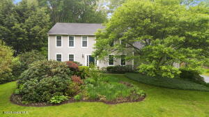 9 Longwood Drive Saratoga Springs, NY 12866