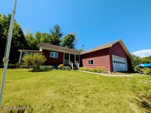 258 Middle Road Crown Point, NY 12928