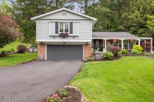 1335 Stanley Lane Niskayuna, NY 12309