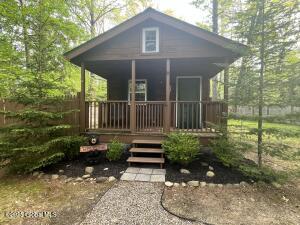 138 First Avenue Caroga Lake, NY 12032