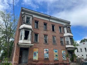 3209 7th Avenue Troy, NY 12180