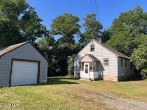 1097 Church Road Glenville, NY 12302