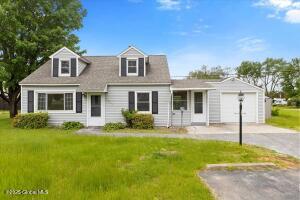 1043 Inner Drive Schenectady, NY 12303
