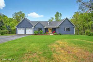 18 Kitchell Lane Queensbury, NY 12804