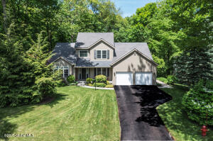 11 Newport Drive Clifton Park, NY 12065