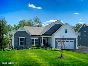 38 Heritage Way Selkirk, NY 12158