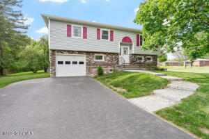 5 Fairlawn Drive Selkirk, NY 12158