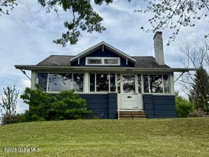 18 Bellemeade Street Wynantskill, NY 12198