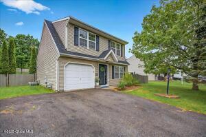 15 Gordon Court Rensselaer, NY 12144