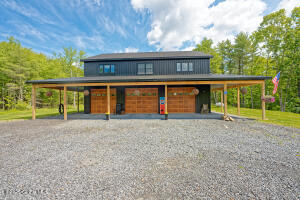 17 Ringwald Road Coeymans Hollow, NY 12046