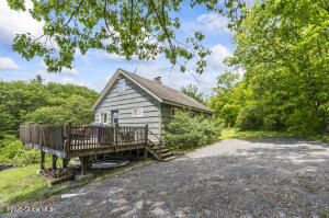 19 Knowles Road Preston Hollow, NY 12469