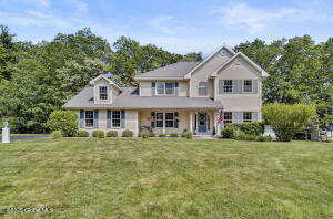 9 Oakline Court Niskayuna, NY 12309