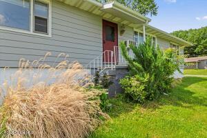 19 Valleyview Drive Troy, NY 12180