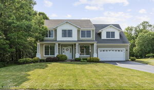28 Sterling Heights Drive Clifton Park, NY 12065