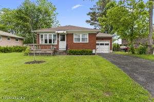 51 Tryon Court Albany, NY 12203