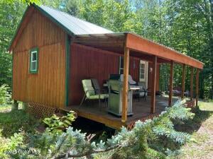 10 W Tucker Road Stoney Creek, NY 12878