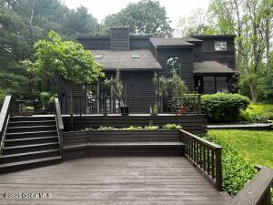 27 Park Drive Menands, NY 12204