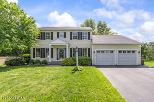 10 Cygnet Circle Slingerlands, NY 12159