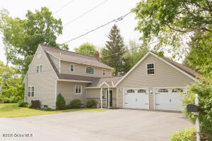 3 Longview Avenue West Sand Lake, NY 12196