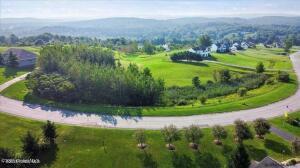 18 Edinburgh Drive East Schodack, NY 12063