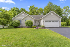 13 Coyote Lane Troy, NY 12180