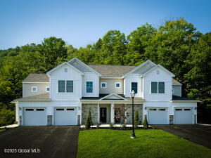 16 Reeds Hollow Saratoga Springs, NY 12866