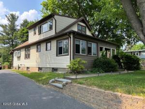 92 Fiddlers Lane Latham, NY 12110