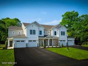 18 Reeds Hollow Saratoga Springs, NY 12866