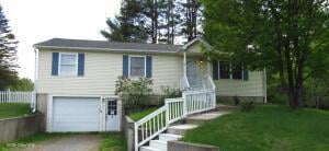 8 Cloverleaf Drive Warrensburg, NY 12885