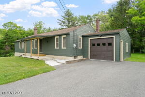 16 Smith Lane Rensselaer, NY 12144