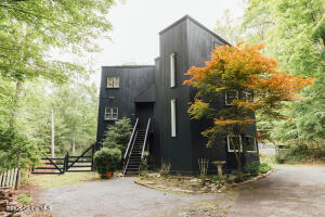 129 Otisville Road Wurtsboro, NY 11729
