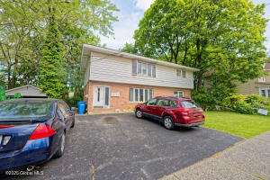 90 Winnie Street Albany, NY 12208
