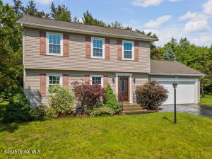 3 Oaks Court Albany, NY 12203