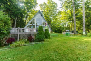 17 Oak Circle Hadley, NY 12835