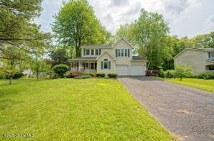 31 Dunwoodie Road Glenmont, NY 12077