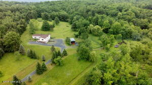458 Lape Road Schodack, NY 12123