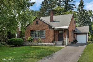 43 Crescent Drive Albany, NY 12208