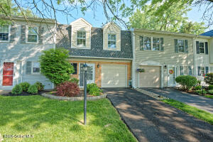 5 Bridgewood Lane Watervliet, NY 12189