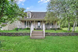 18 Johnson Lane Averill Park, NY 12018
