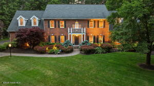 428 Ridgehill Road Schenectady, NY 12303