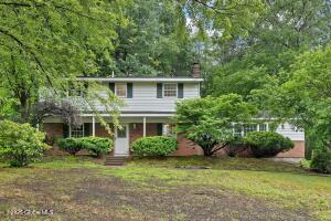 3 Whispering Hills Drive Clifton Park, NY 12065