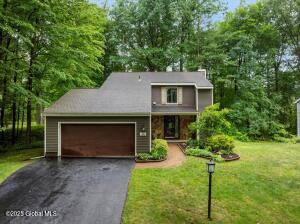 40 Surrey Mall Slingerlands, NY 12159