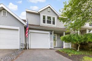 9 Sandra Lane East Greenbush, NY 12144
