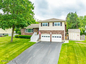 34 Aspen Road Latham, NY 12110