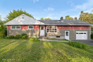 11 Drawbridge Drive Albany, NY 12203