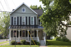 67 Van Dam Street Saratoga Springs, NY 12866