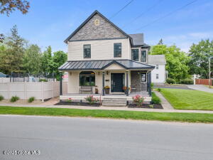195 W Circular Street Saratoga Springs, NY 12866