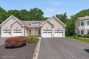 11 Jordan Point Drive Troy, NY 12180