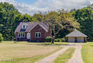 58 State Farm Road Voorheesville, NY 12186