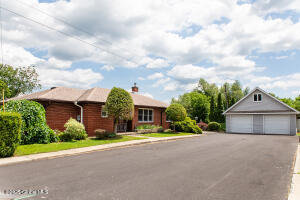 55 Tallmadge Place Mechanicville, NY 12118